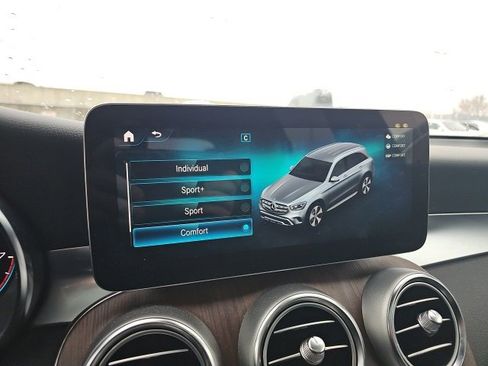 Certified 2022 Mercedes-Benz GLC 300 4MATIC image 30