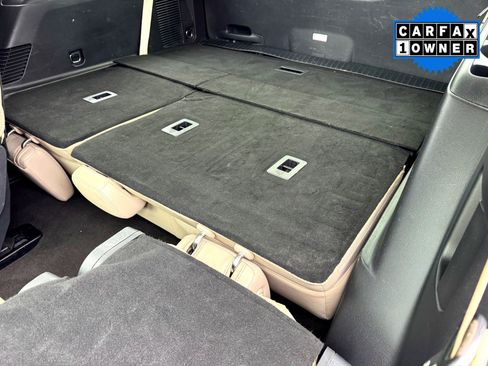 Used 2023 Ford Expedition Limited image 18