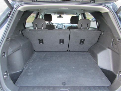 Used 2018 Chevrolet Equinox LT image 10