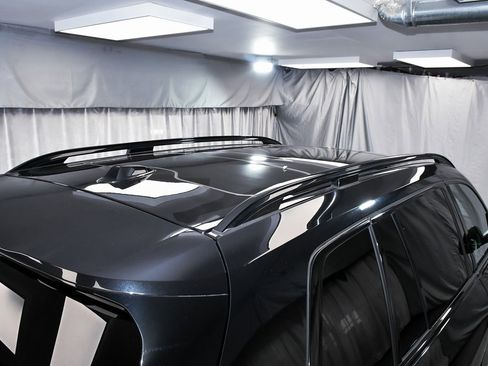 Used 2023 BMW X7 xDrive40i w/ M Sport Package image 99