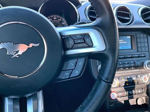 Used 2016 Ford Mustang Coupe image 19