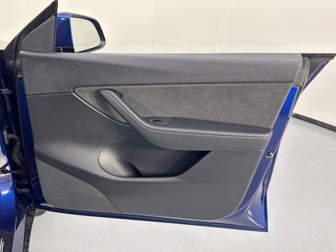 Used 2021 Tesla Model Y Performance image 49