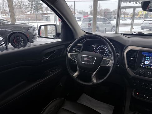 Used 2022 GMC Acadia Denali w/ Denali Technology Package image 47