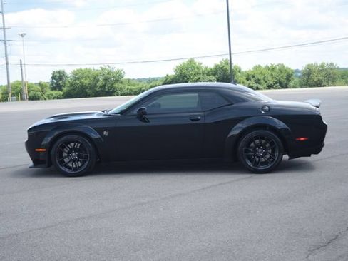 Used 2018 Dodge Challenger SRT Hellcat RWD image 21