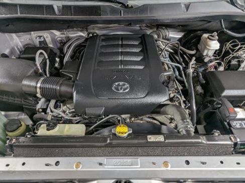 Used 2015 Toyota Tundra Limited w/ Limited Premium Package AWD/4WD image 34