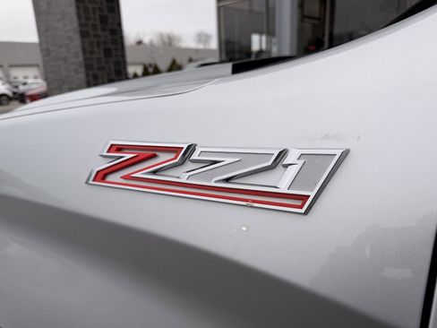 Used 2019 Chevrolet Silverado 1500 LT w/ All-Star Edition AWD/4WD image 11