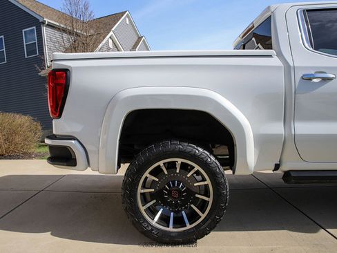 Used 2021 GMC Sierra 1500 SLT w/ SLT Premium Plus Package AWD/4WD image 10