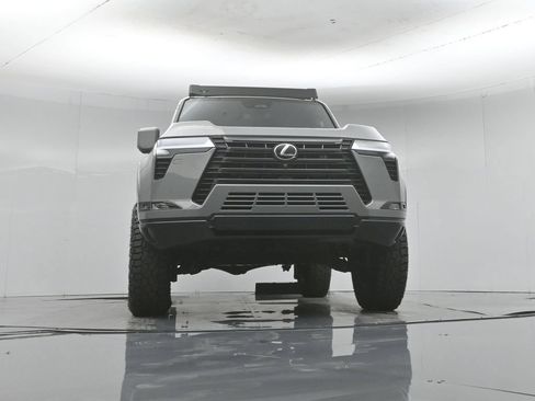 Used 2025 Lexus GX 550 AWD/4WD image 44