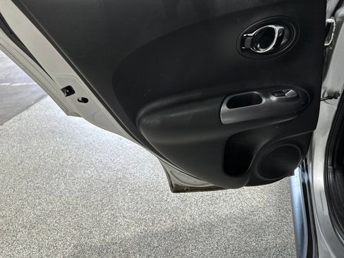 Used 2015 Nissan Juke SV AWD/4WD image 13