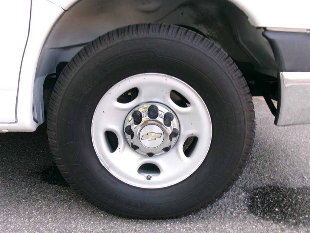 Used 2015 Chevrolet Express 3500 LT w/ LT Preferred Equipment Group RWD image 40