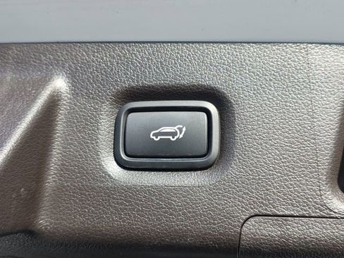 Certified 2022 Hyundai Santa Fe SEL Premium image 23