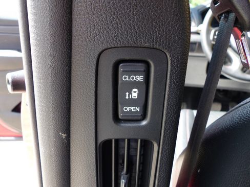 Used 2023 Honda Odyssey Sport image 46