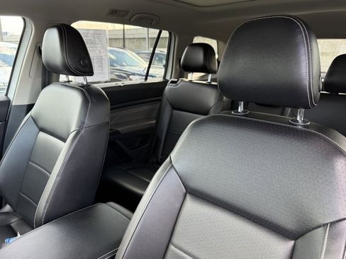 Used 2022 Volkswagen Atlas SEL R-Line image 14