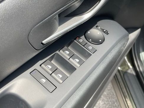 New 2025 Hyundai Tucson SEL image 18