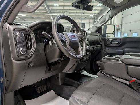 Used 2024 GMC Sierra 2500 Pro image 14