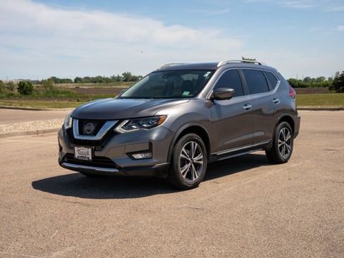 Used 2017 Nissan Rogue SL w/ SL Premium Package AWD/4WD image 3