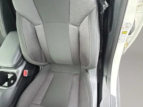 Used 2025 Subaru Outback Premium AWD/4WD image 30