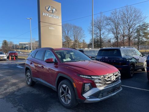 New 2026 Hyundai Tucson SEL image 2