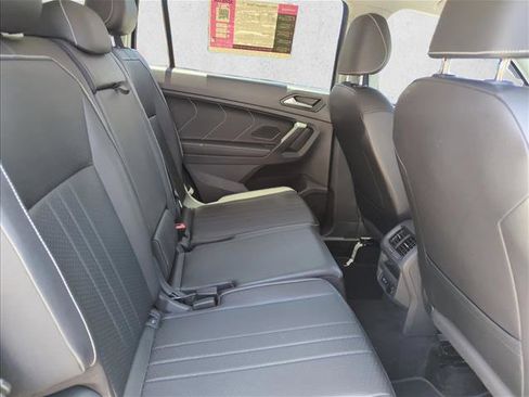 Used 2023 Volkswagen Tiguan SE FWD image 20