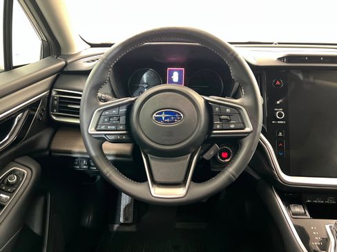 Used 2025 Subaru Outback Touring XT AWD/4WD image 13