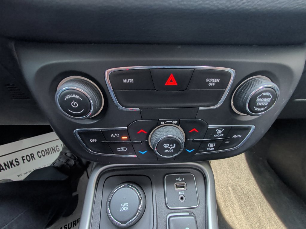 Certified 2019 Jeep Compass Latitude AWD/4WD image 22