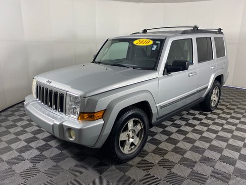 Used 2010 Jeep Commander Sport AWD/4WD image 6