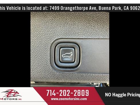 Used 2011 GMC Yukon XL Denali AWD/4WD image 51