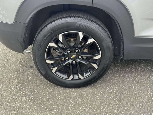 Used 2023 Chevrolet TrailBlazer LT AWD/4WD image 10
