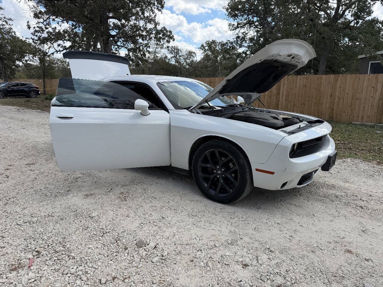 Used 2020 Dodge Challenger SXT w/ Blacktop Package RWD image 13