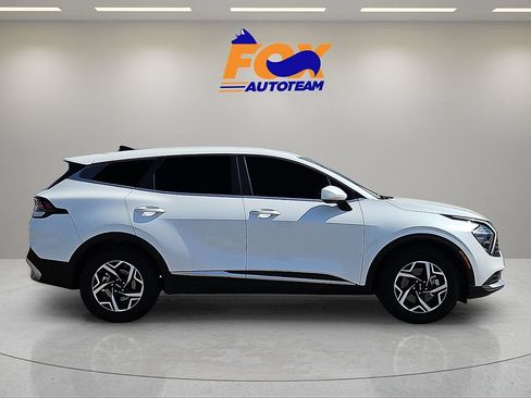 Used 2023 Kia Sportage LX FWD image 5