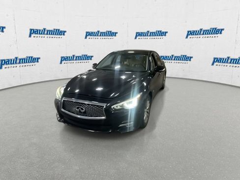 Used 2017 INFINITI Q50 3.0t Premium w/ 3.0T Premium Plus Package AWD/4WD image 4