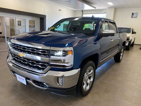 Used 2017 Chevrolet Silverado 1500 LTZ w/ Sport Package image 4