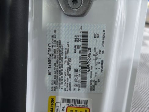 Used 2025 Ford Mustang GT RWD image 40