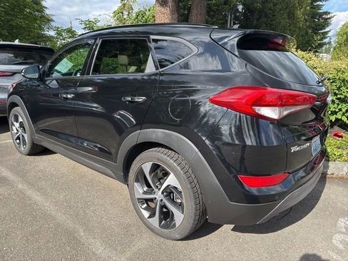 Used 2016 Hyundai Tucson Limited w/ Option Group 03 AWD/4WD image 4
