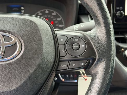 Used 2023 Toyota Corolla LE FWD image 10