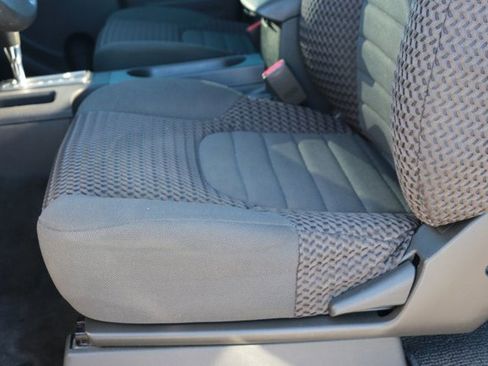 Used 2016 Nissan Frontier SV image 12