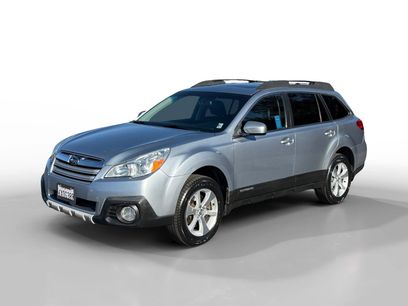 Used 2013 Subaru Outback 3.6R Limited w/ Moonroof Pkg