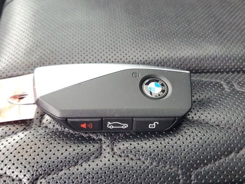 Used 2025 BMW X5 xDrive50e image 38