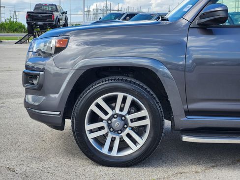 Used 2023 Toyota 4Runner TRD Sport AWD/4WD image 9