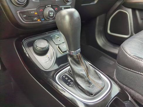 Used 2018 Jeep Compass Limited AWD/4WD image 14