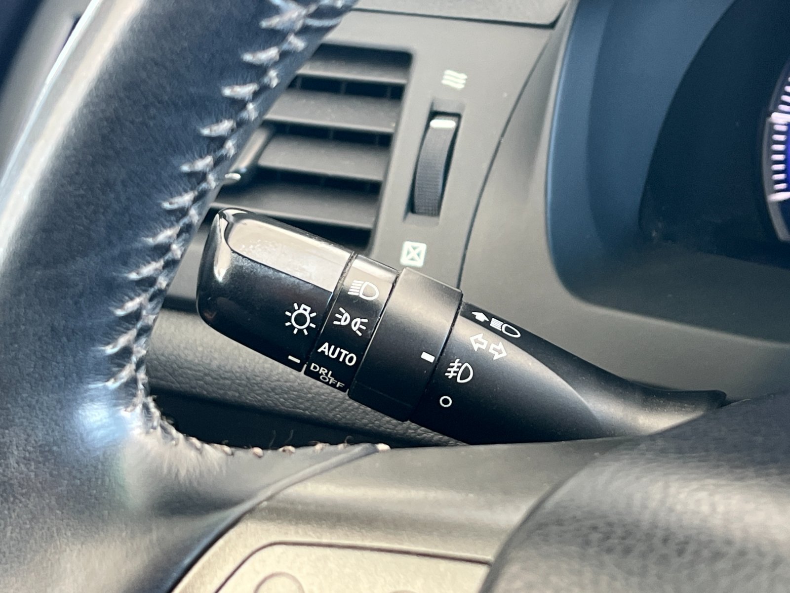 Used 2010 Lexus HS 250h FWD image 27