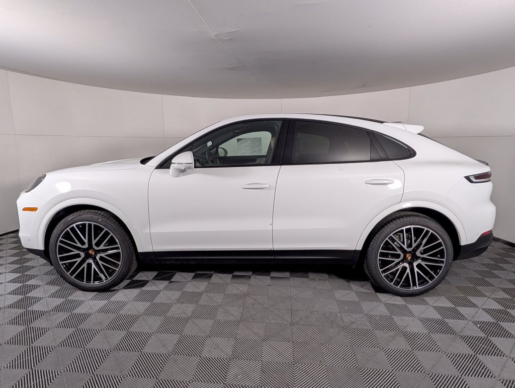 Certified 2026 Porsche Cayenne Coupe AWD/4WD image 2