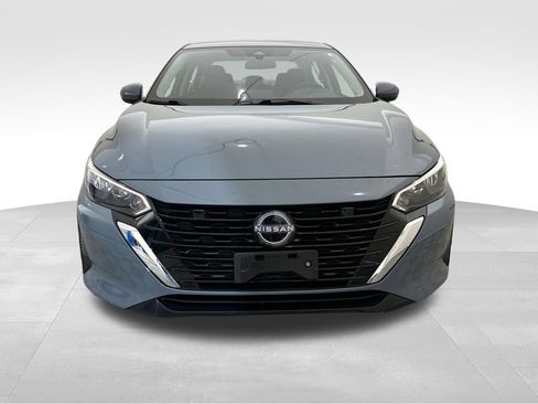 Used 2024 Nissan Sentra SV FWD image 9