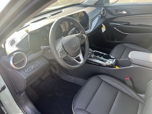 New 2026 Chevrolet Trax ACTIV w/ Driver Confidence Package image 9