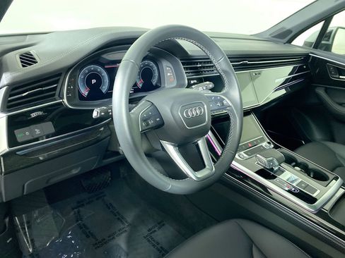Certified 2025 Audi Q7 3.0T Premium Plus image 24