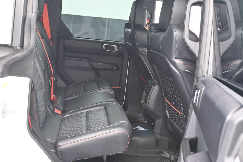 Used 2025 Ford Bronco Raptor AWD/4WD image 12