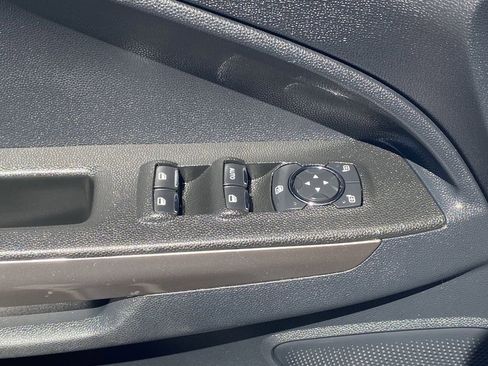 Used 2019 Ford EcoSport SE FWD image 19