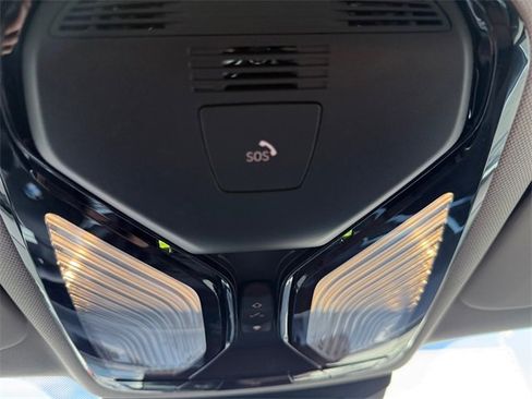 Certified 2026 BMW X7 xDrive40i w/ Premium Package image 33