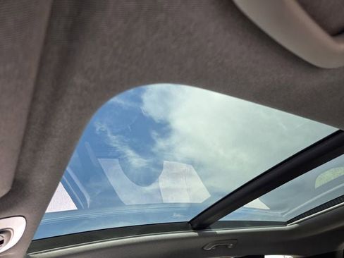 Used 2023 Hyundai Santa Fe Limited AWD/4WD image 12