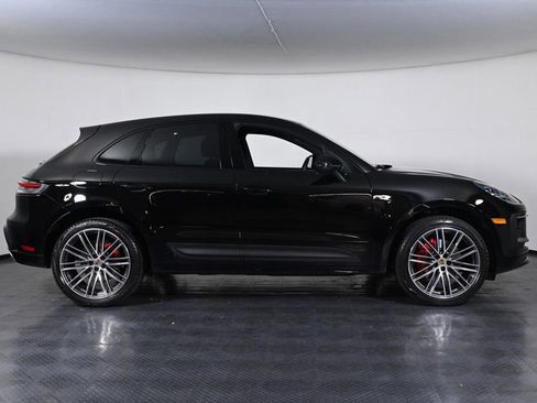 Certified 2025 Porsche Macan S image 8